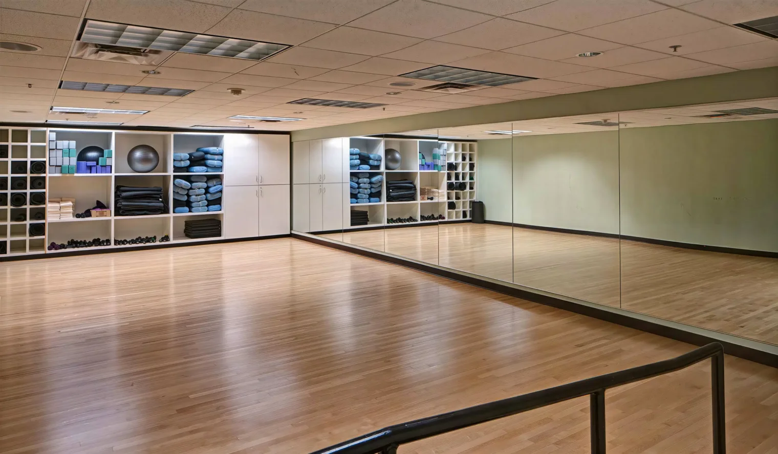 CBC FitnessCenter166 LE upscale strong tone enhance 30 color enhance 30